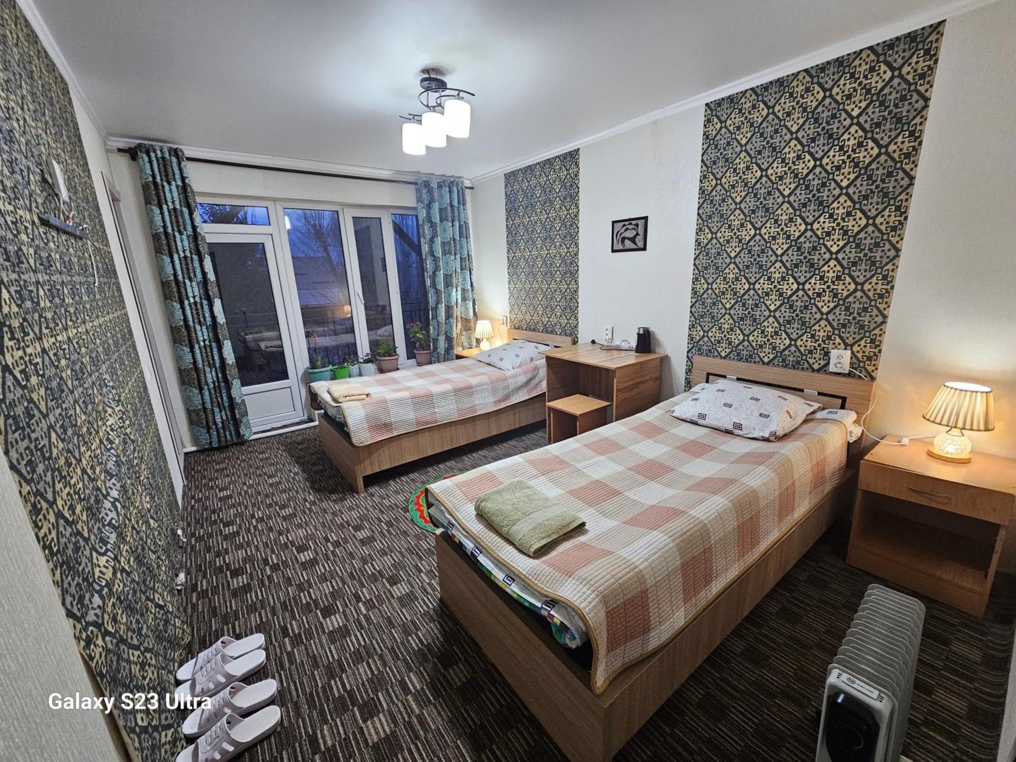Guest House Mira Kochkor Zewnętrze zdjęcie